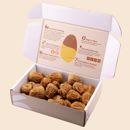 Open 454 g Mighty Mejdool Sukkari dates box showing golden crisp dates and printed nutrition benefits inside the lid.